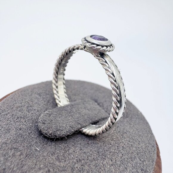 VTG Solid Sterling Silver 925 Amethyst Bezel Set Rope Border Ring Size 7.75 - Picture 2 of 9